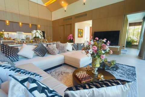 Chalet de 4 dormitorios en Bang Tao, Tailandia № 166288 - foto 13