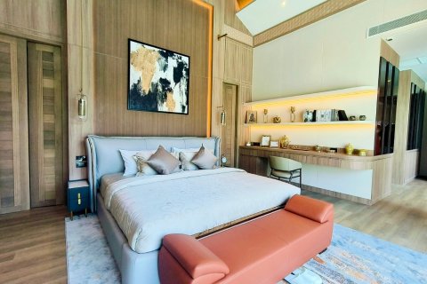 Chalet de 4 dormitorios en Bang Tao, Tailandia № 166288 - foto 28