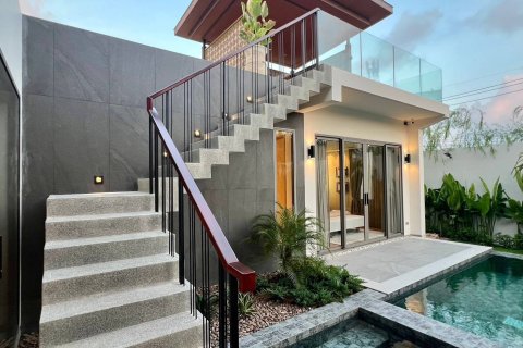 Chalet de 4 dormitorios en Bang Tao, Tailandia № 166289 - foto 3