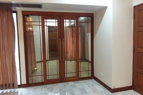 Condominio de 2 dormitorios en Bangkok, Tailandia № 143819 - foto 6