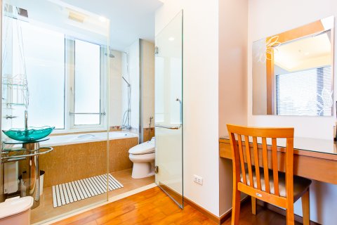 Condominio de 1 dormitorio en Bangkok, Tailandia № 143726 - foto 3