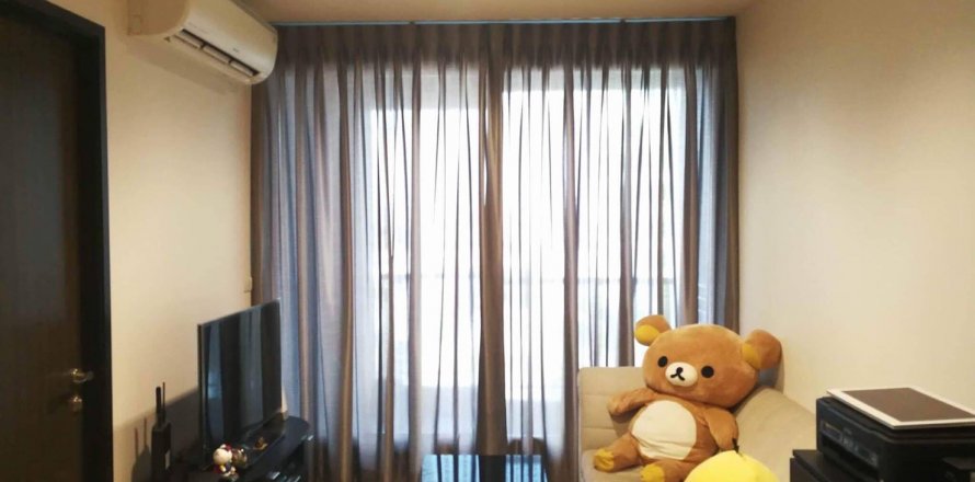 Condominio de 1 dormitorio en Phra Khanong, Bangkok, Tailandia № 143723