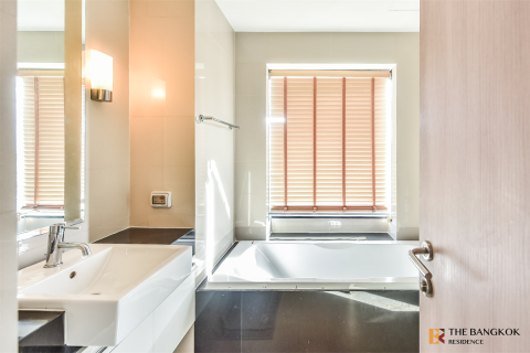 Condominio de 2 dormitorios en Bangkok, Tailandia № 185628 - foto 4
