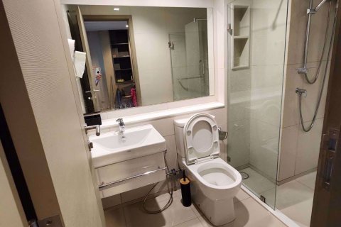 Condominio de 1 dormitorio en Ratchathewi, Bangkok, Tailandia № 50709 - foto 13