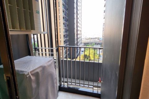 Condominio de 1 dormitorio en Ratchathewi, Bangkok, Tailandia № 50709 - foto 14