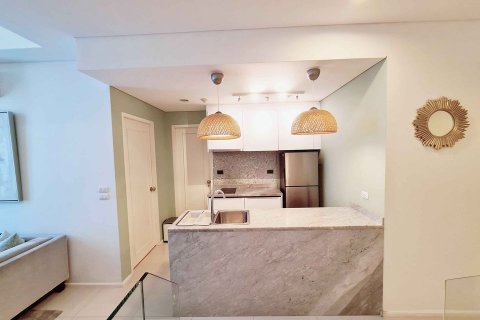 Condominio de 2 dormitorios en Bangkok, Tailandia № 143699 - foto 7