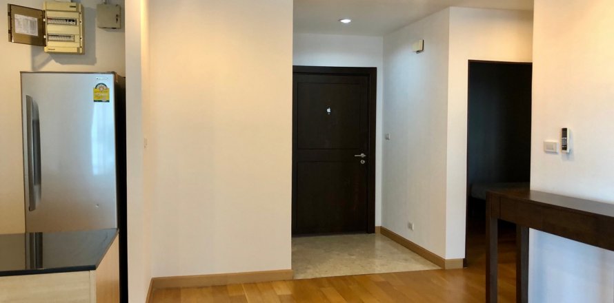 Condominio de 2 dormitorios en Sathon, Bangkok, Tailandia № 143698