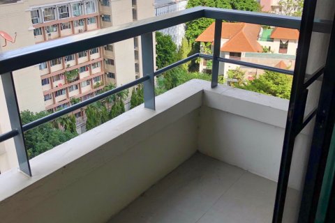 Condominio de 2 dormitorios en Sathon, Bangkok, Tailandia № 143698 - foto 13