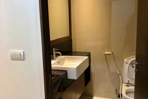 Condominio de 2 dormitorios en Sathon, Bangkok, Tailandia № 143698 - foto 4