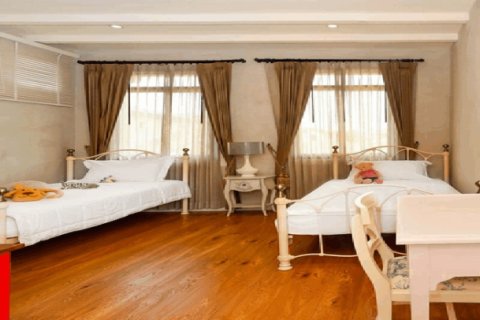 Casa de 3 dormitorios en Jomtien Beach, Pattaya, Tailandia № 202868 - foto 3