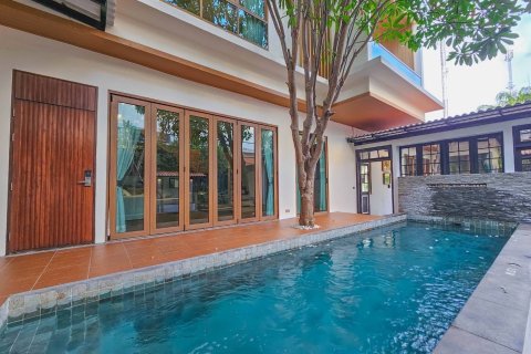 Chalet de 3 dormitorios en Hua Hin, Tailandia № 163319 - foto 20