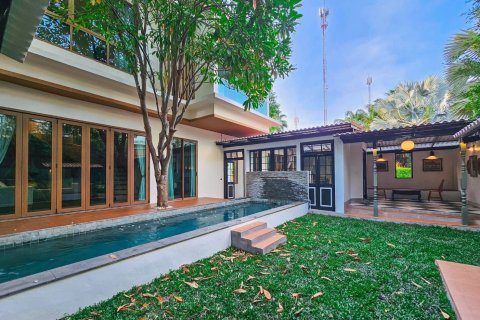 Chalet de 3 dormitorios en Hua Hin, Tailandia № 163319 - foto 14