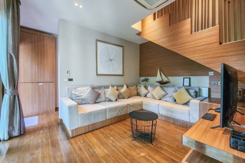Chalet de 3 dormitorios en Hua Hin, Tailandia № 163319 - foto 3