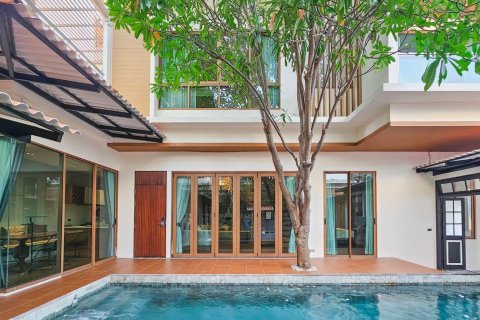 Chalet de 3 dormitorios en Hua Hin, Tailandia № 163319 - foto 18