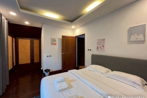 Casa de 3 dormitorios en Pattaya, Tailandia № 144236 - foto 13