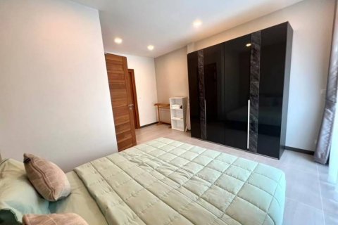 Chalet de 3 dormitorios en Phuket, Tailandia № 144251 - foto 7