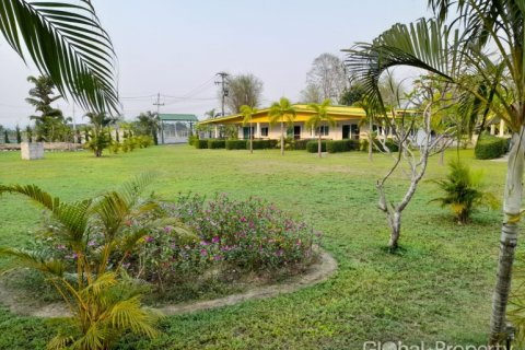 Local comercial en Chiang Mai, Tailandia № 144232 - foto 18