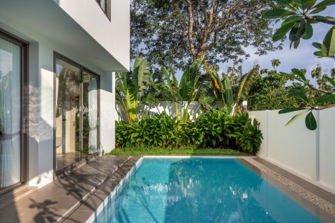 Chalet de 4 dormitorios en Kathu, Tailandia № 169937 - foto 18