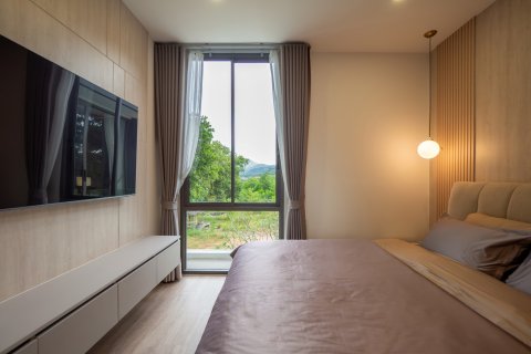 Chalet de 4 dormitorios en Kathu, Tailandia № 169937 - foto 29