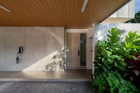 Chalet de 4 dormitorios en Kathu, Tailandia № 169936 - foto 19