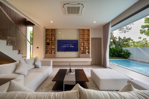 Chalet de 4 dormitorios en Kathu, Tailandia № 169936 - foto 11