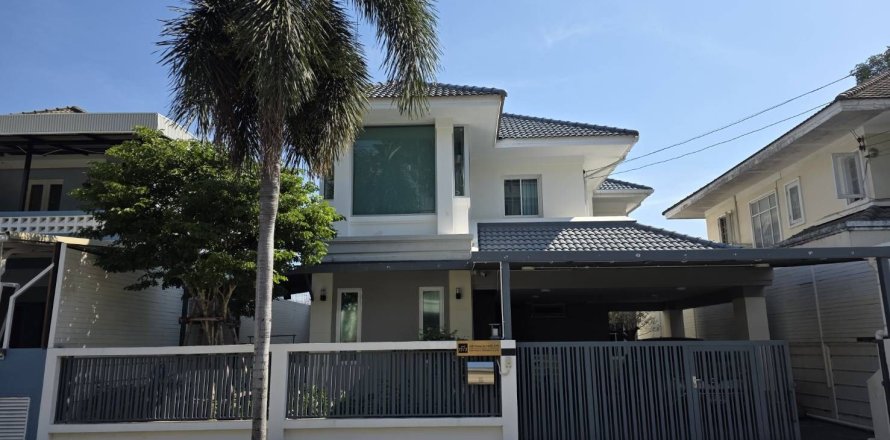 Haus in Khlong Sam Wa, Bangkok, Thailand 3 Schlafzimmer № 159052