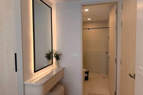 Condominio de 3 dormitorios en Bangkok, Tailandia № 233500 - foto 14