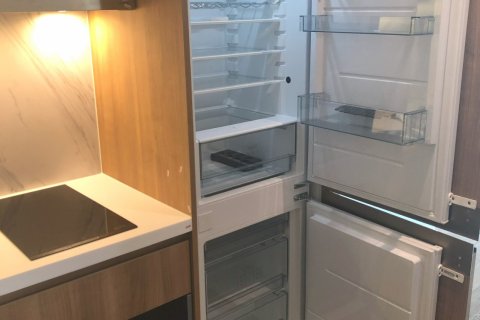 Estudio en el condominio en Watthana, Bangkok, Tailandia № 138652 - foto 4