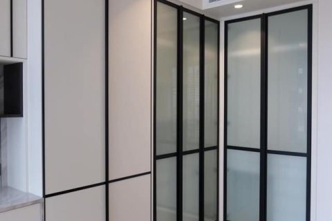 Estudio en el condominio en Watthana, Bangkok, Tailandia № 138652 - foto 9