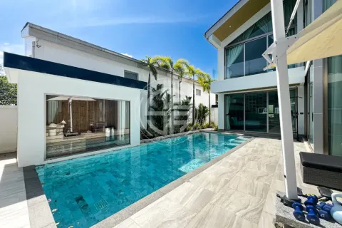 Chalet de 3 dormitorios en Phuket, Tailandia № 190779 - foto 18