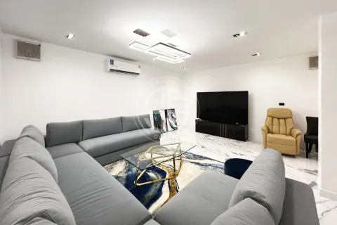 Chalet de 3 dormitorios en Phuket, Tailandia № 190779 - foto 17