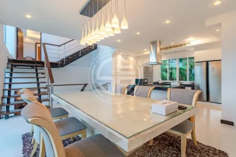 Chalet de 4 dormitorios en Patong, Tailandia № 190775 - foto 3