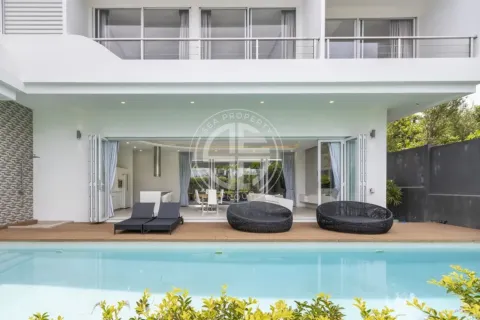 Chalet de 4 dormitorios en Phuket, Tailandia № 190778 - foto 11