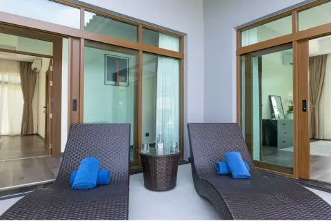 Chalet de 3 dormitorios en Bang Tao, Tailandia № 190777 - foto 17
