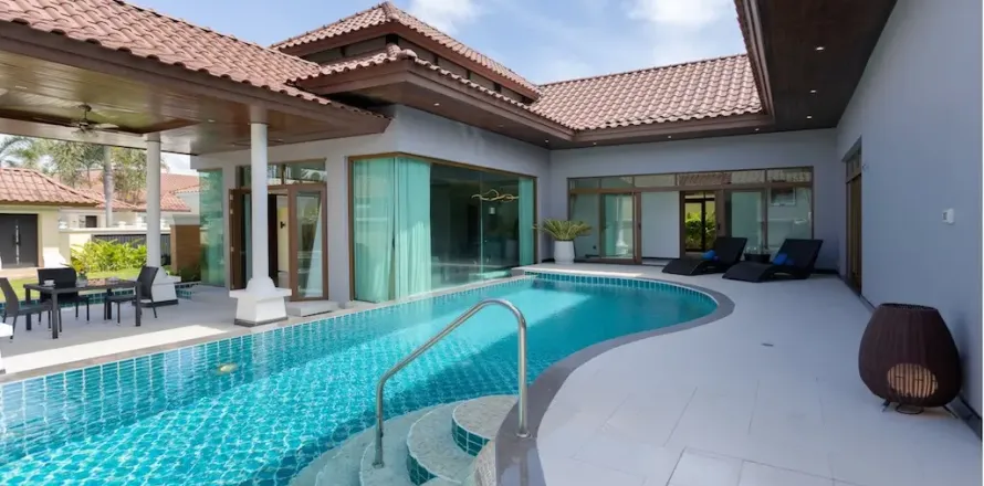 Chalet de 3 dormitorios en Bang Tao, Tailandia № 190777
