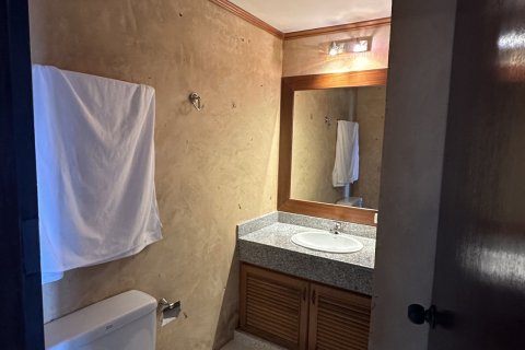 Condominio de 3 dormitorios en Pattaya, Tailandia № 157946 - foto 14