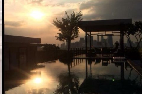 Condominio de 1 dormitorio en Khlong Toei, Bangkok, Tailandia № 205316 - foto 11