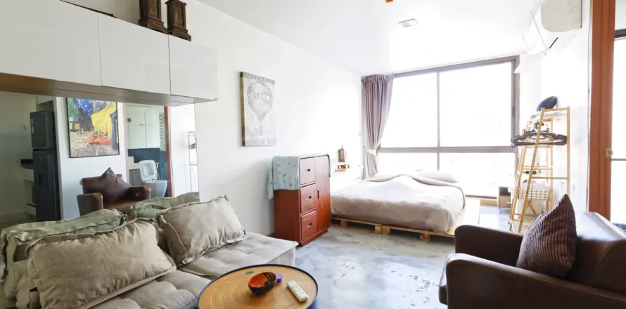 Condominio de 1 dormitorio en Khlong Toei, Bangkok, Tailandia № 205316