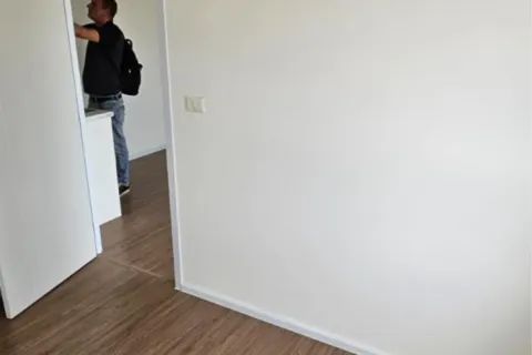 Condominio de 1 dormitorio en Samut Prakan, Tailandia № 205318 - foto 5