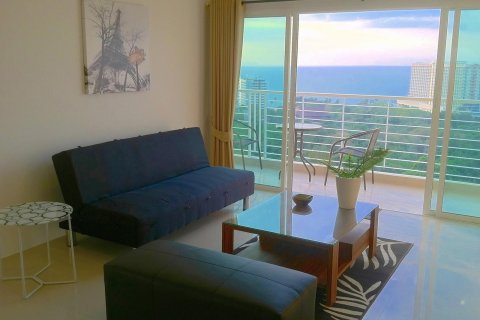 Condominio de 1 dormitorio en Pattaya, Tailandia № 205321 - foto 2