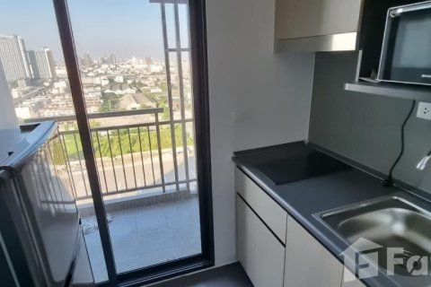 Condominio de 1 dormitorio en Samut Prakan, Tailandia № 205317 - foto 5