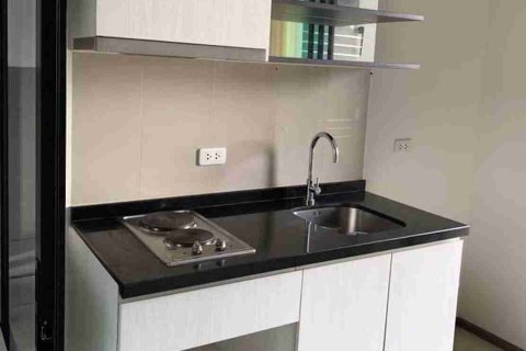 Condominio de 1 dormitorio en Bangkok, Tailandia № 183687 - foto 8