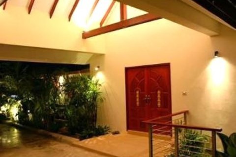 Chalet de 4 dormitorios en Ko Samui, Tailandia № 180148 - foto 14