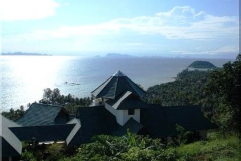 Chalet de 4 dormitorios en Ko Samui, Tailandia № 180148 - foto 5