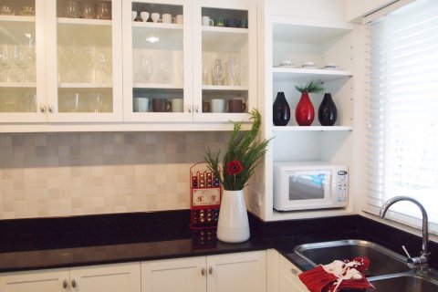 Casa de 4 dormitorios en Phra Khanong, Bangkok, Tailandia № 143591 - foto 9