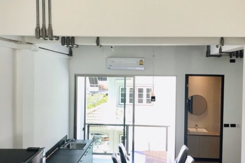 Casa de 3 dormitorios en Bangkok, Tailandia № 143592 - foto 13