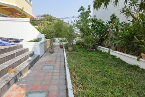 Casa de 3 dormitorios en Bangkok, Tailandia № 143592 - foto 22
