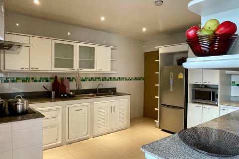 Condominio de 3 dormitorios en Bangkok, Tailandia № 143590 - foto 13