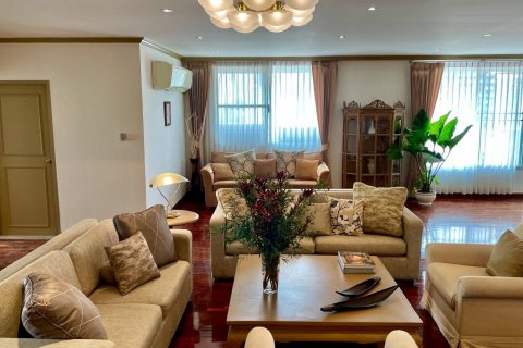 Condo in Bangkok, Thailand, 3 bedrooms № 143590