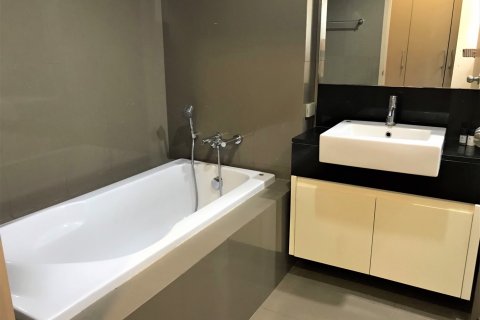 Condominio de 1 dormitorio en Bangkok, Tailandia № 143595 - foto 10